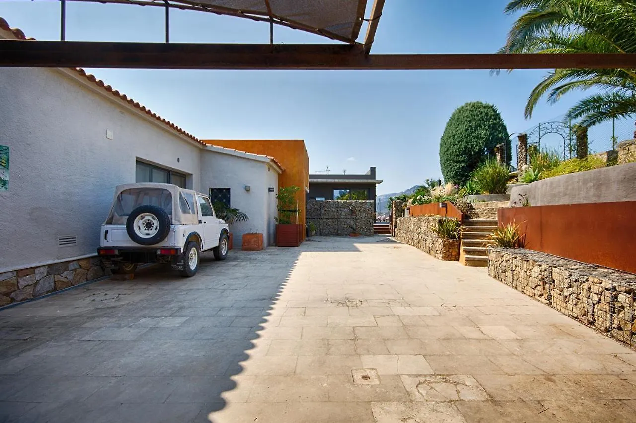 فندق مبيت وإفطار مبيت وإفطار روساس Casa De L'Albada إسبانيا