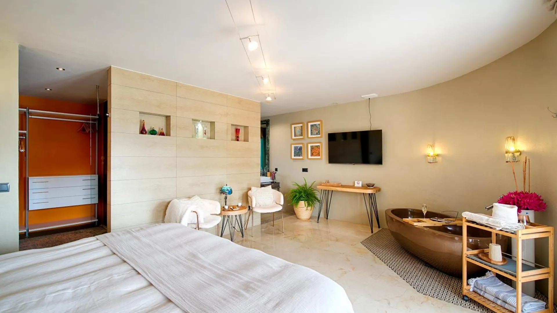 فندق مبيت وإفطار مبيت وإفطار روساس Casa De L'Albada إسبانيا